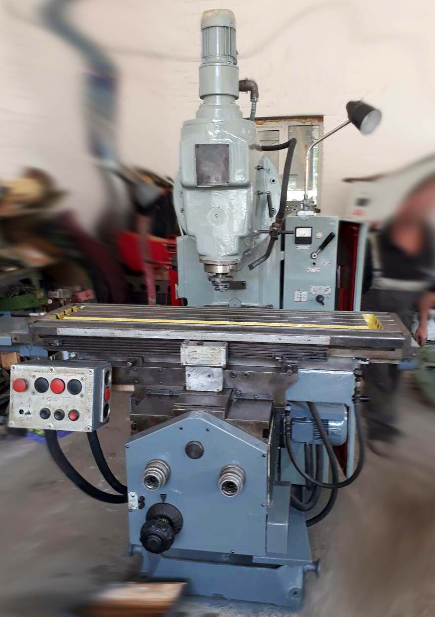 Фото фрезерного верстата 6Д12